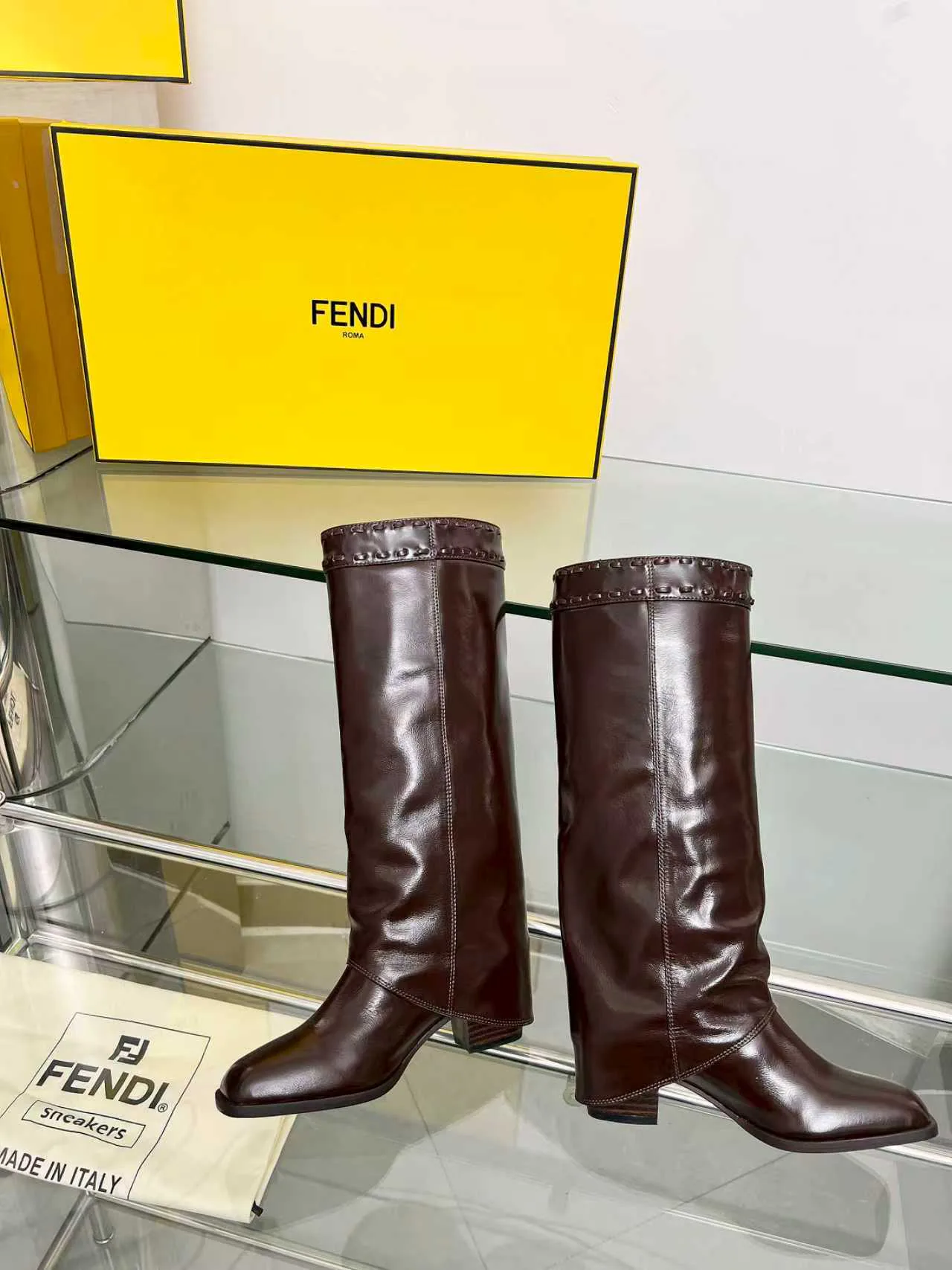 Сапоги Женские Fendi 18104317