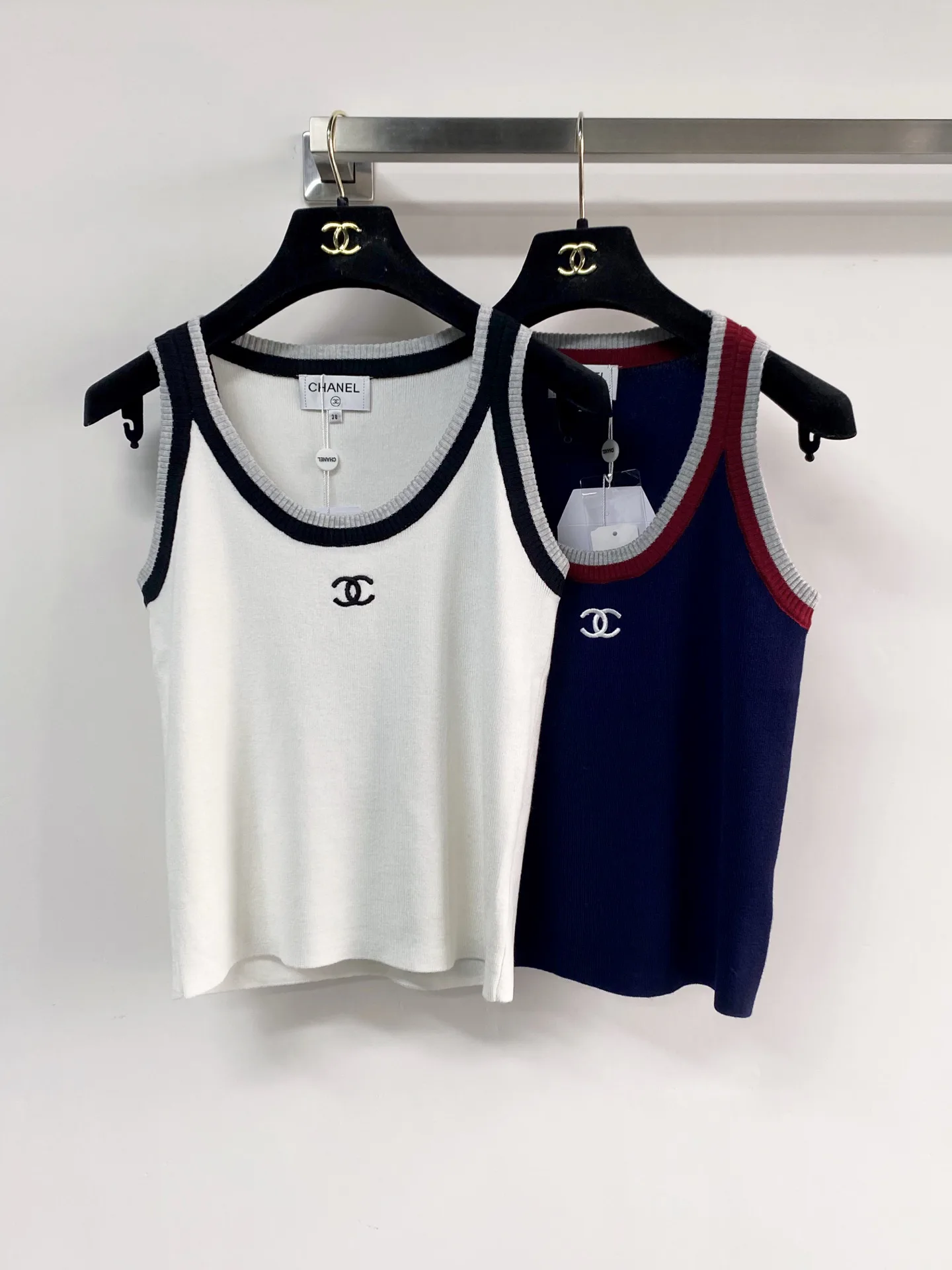 Жилеты Женские Chanel 11511210