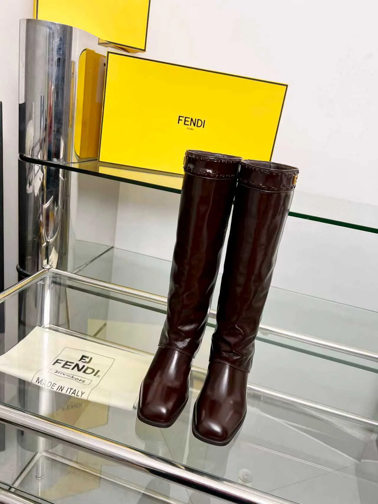 Сапоги Женские Fendi 18104317