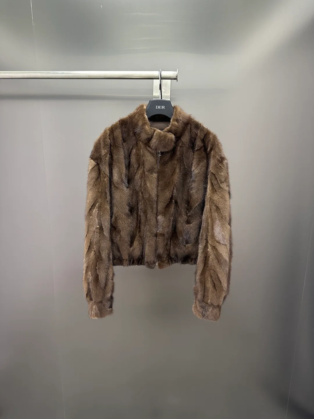 Шубы Женские Christian Dior 18626028