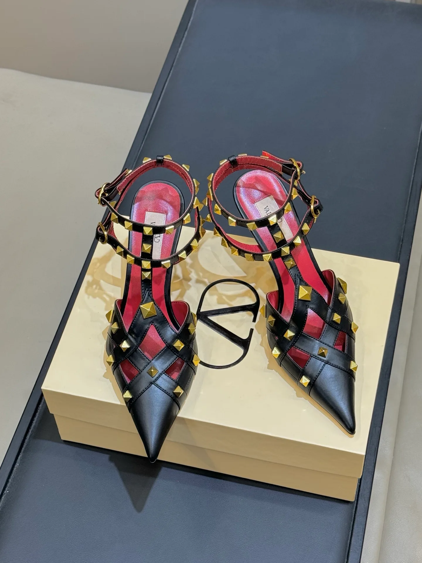 Босоножки Женские Valentino 1227788