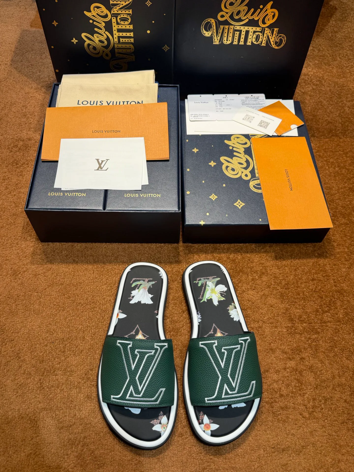Шлепанцы Женские Louis Vuitton 17059506
