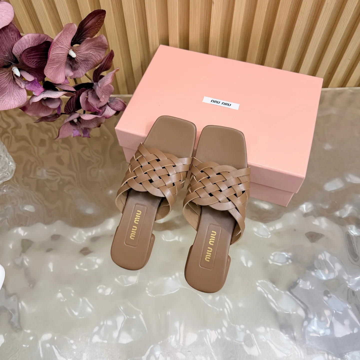 Шлепанцы Женские Miu Miu 9597364