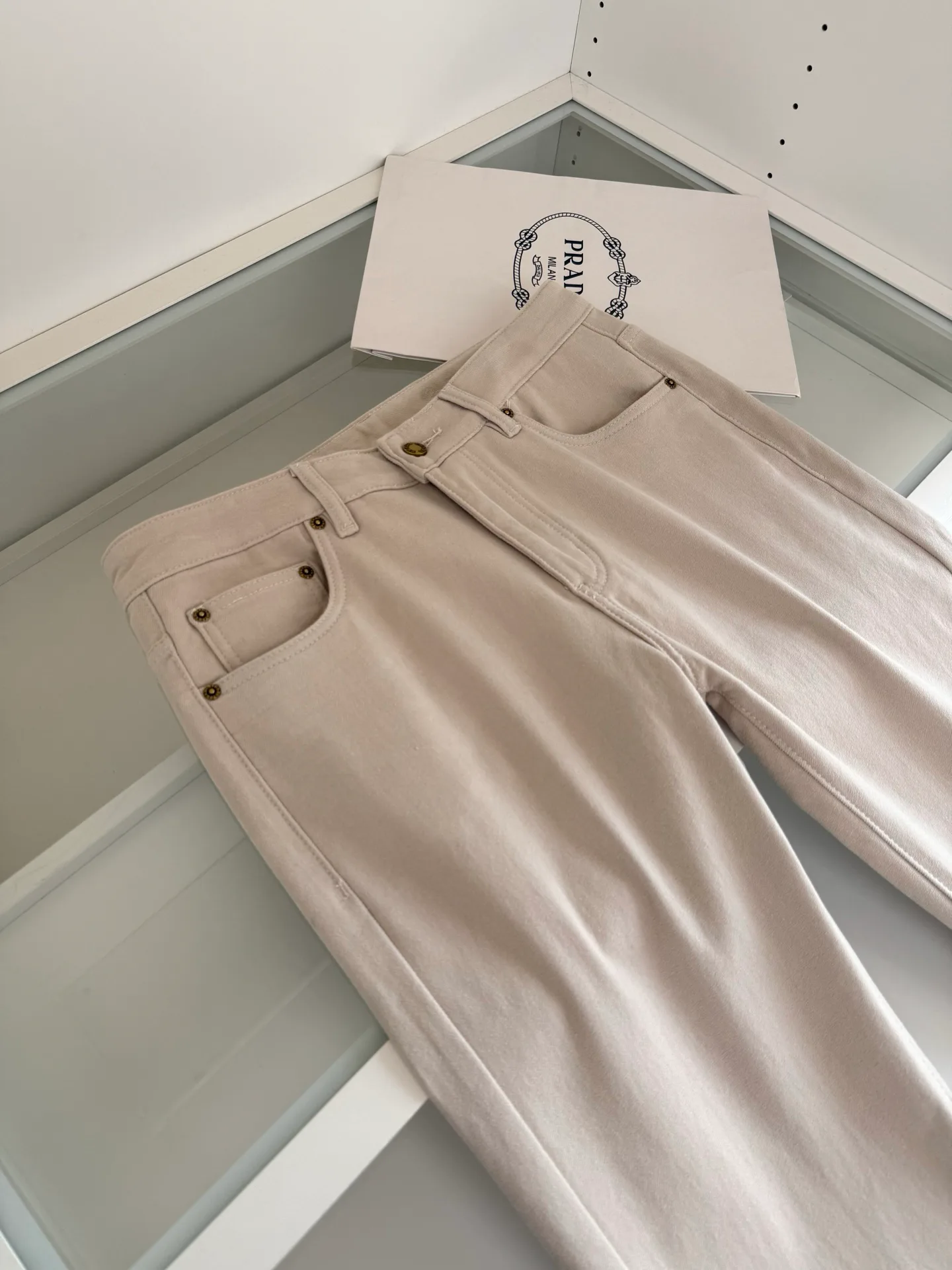 Джинсы Мужские Prada 18566989