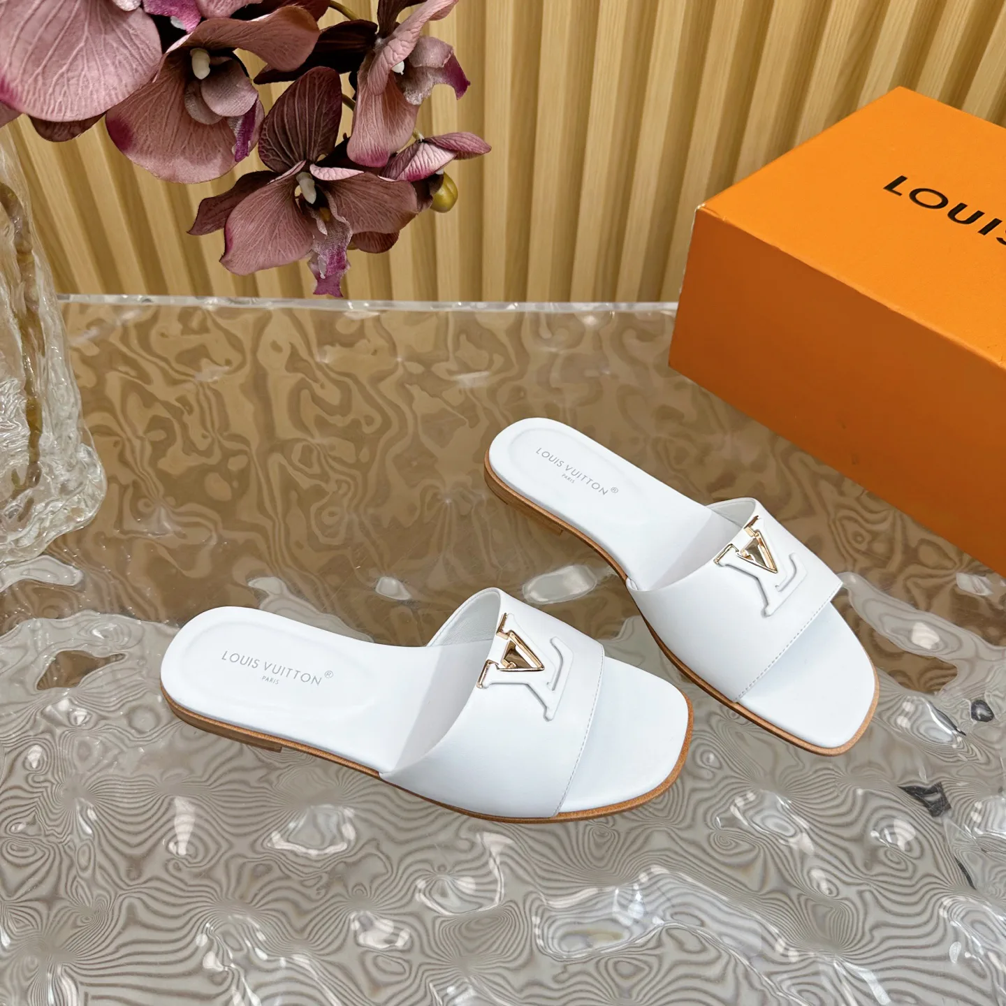 Шлепанцы Женские Louis Vuitton 629254