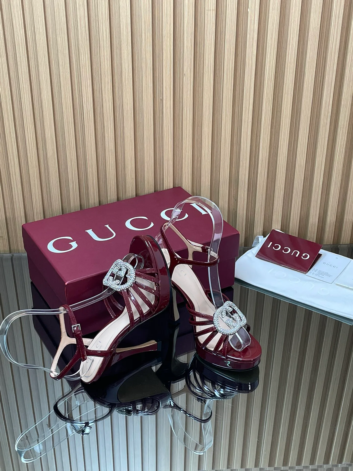 Босоножки Женские Gucci 605721