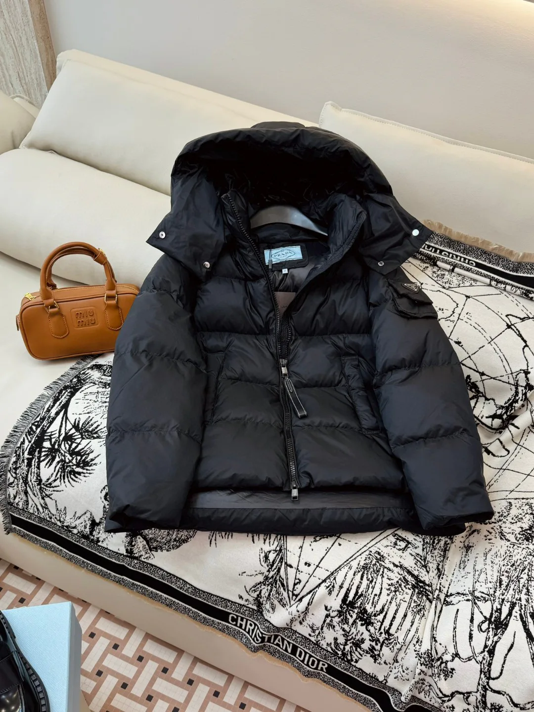 Куртки И Пуховики Женские Prada 17910125