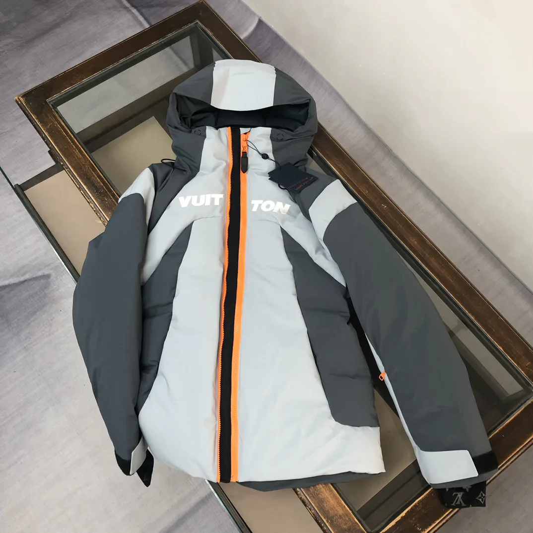 Куртки И Пуховики Женские Louis Vuitton 1558112