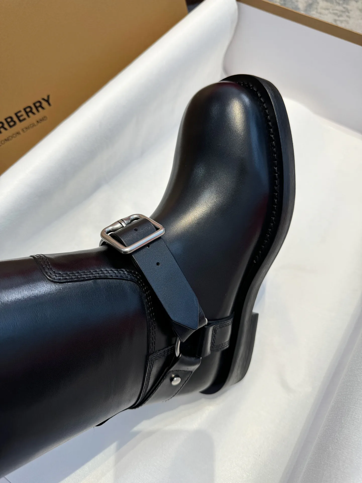 Сапоги Женские Burberry 261266