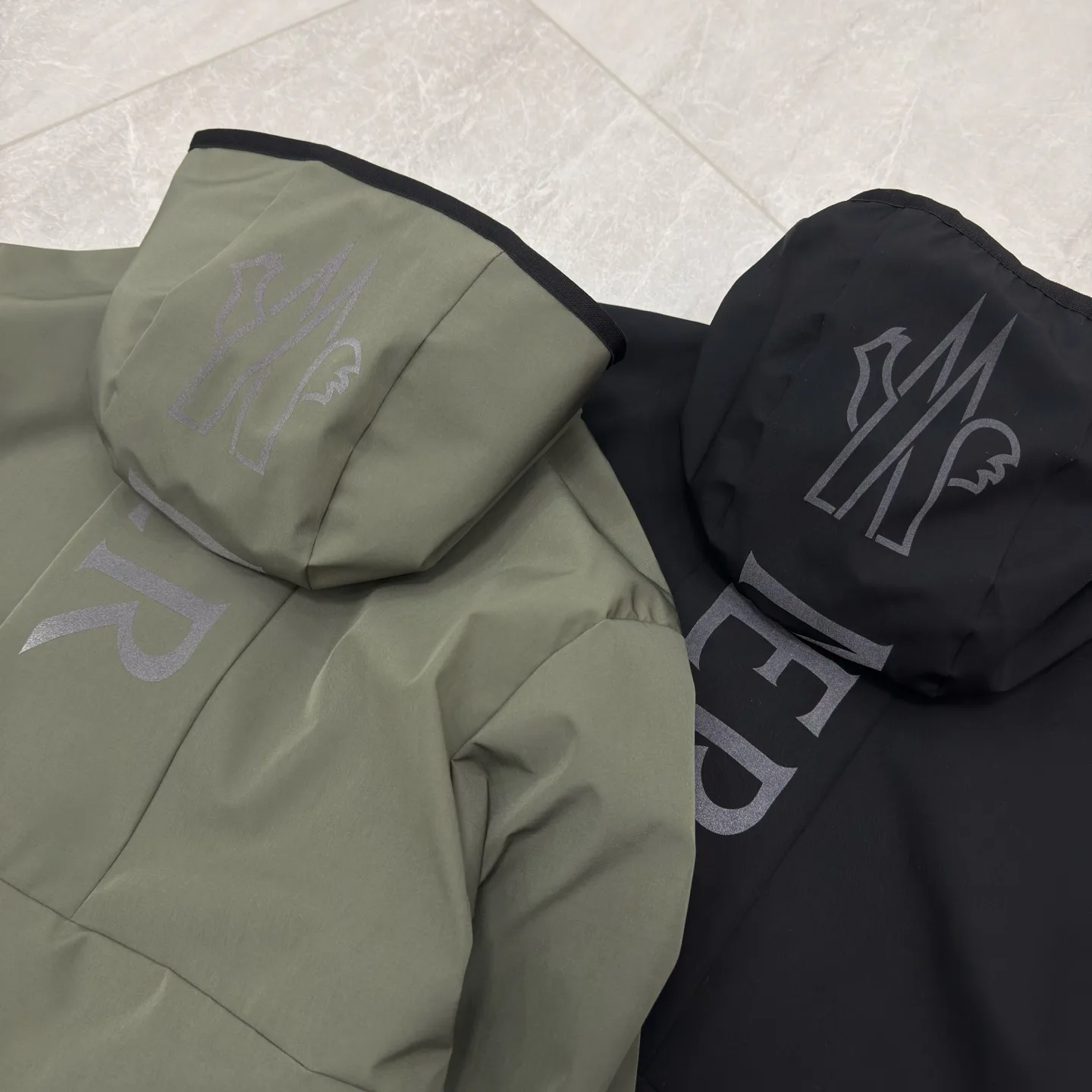 Куртки И Пуховики Мужские Moncler 11479476