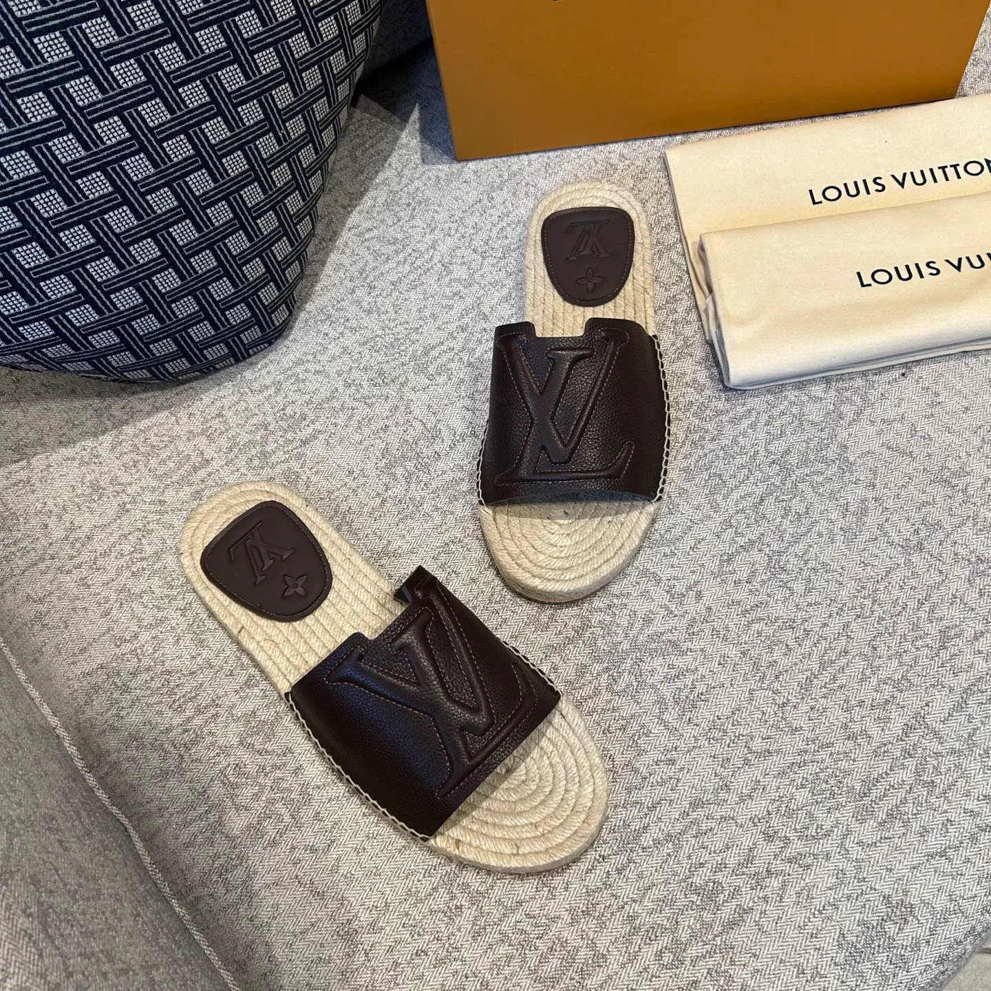 Шлепанцы Мужские Louis Vuitton 460044