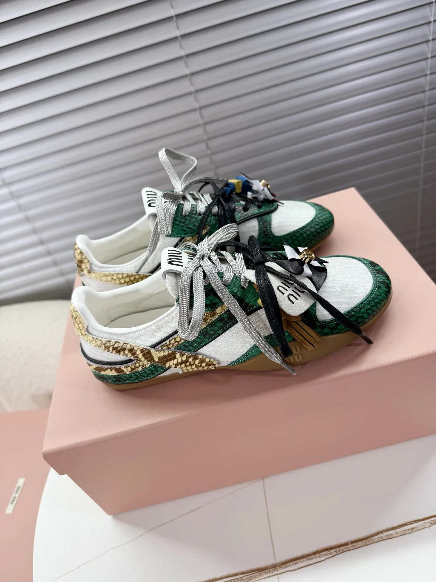 Кроссовки Женские Miu Miu 3742517