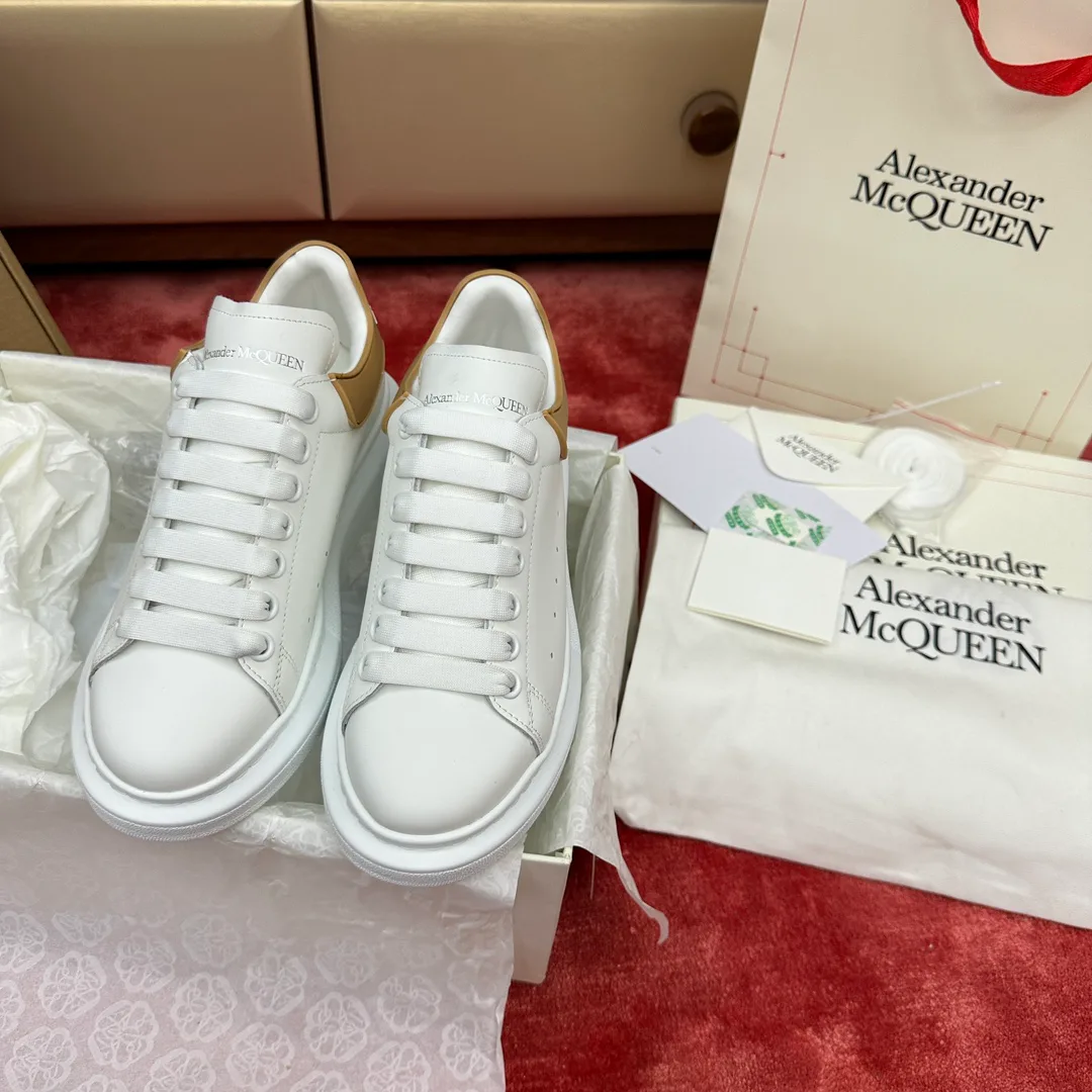 Кроссовки Женские Alexander Mcqueen 11472929