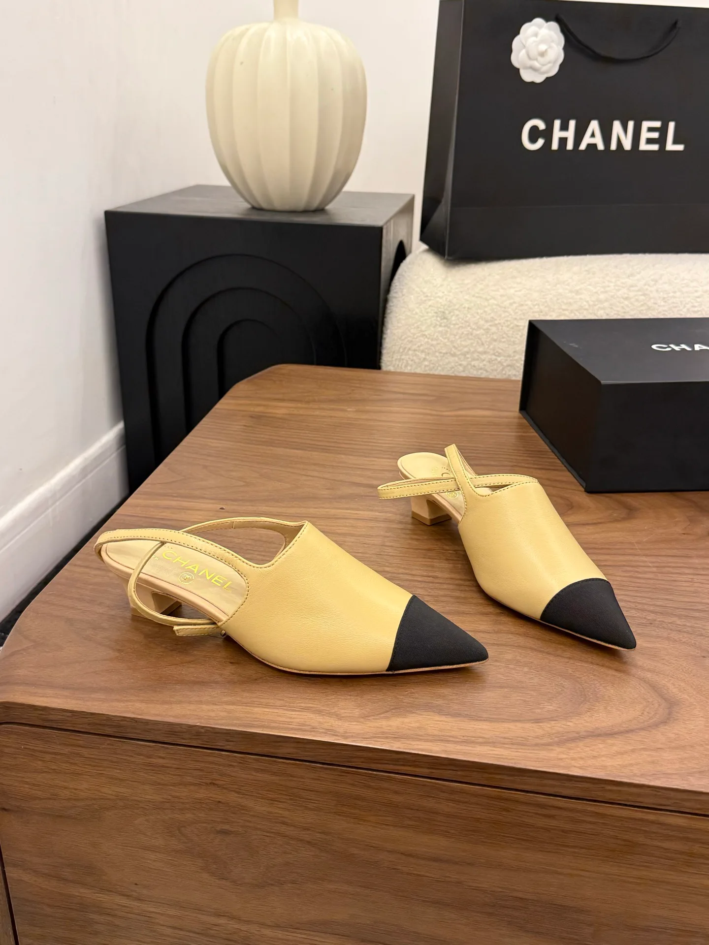 Сандалии Женские Chanel 12733259