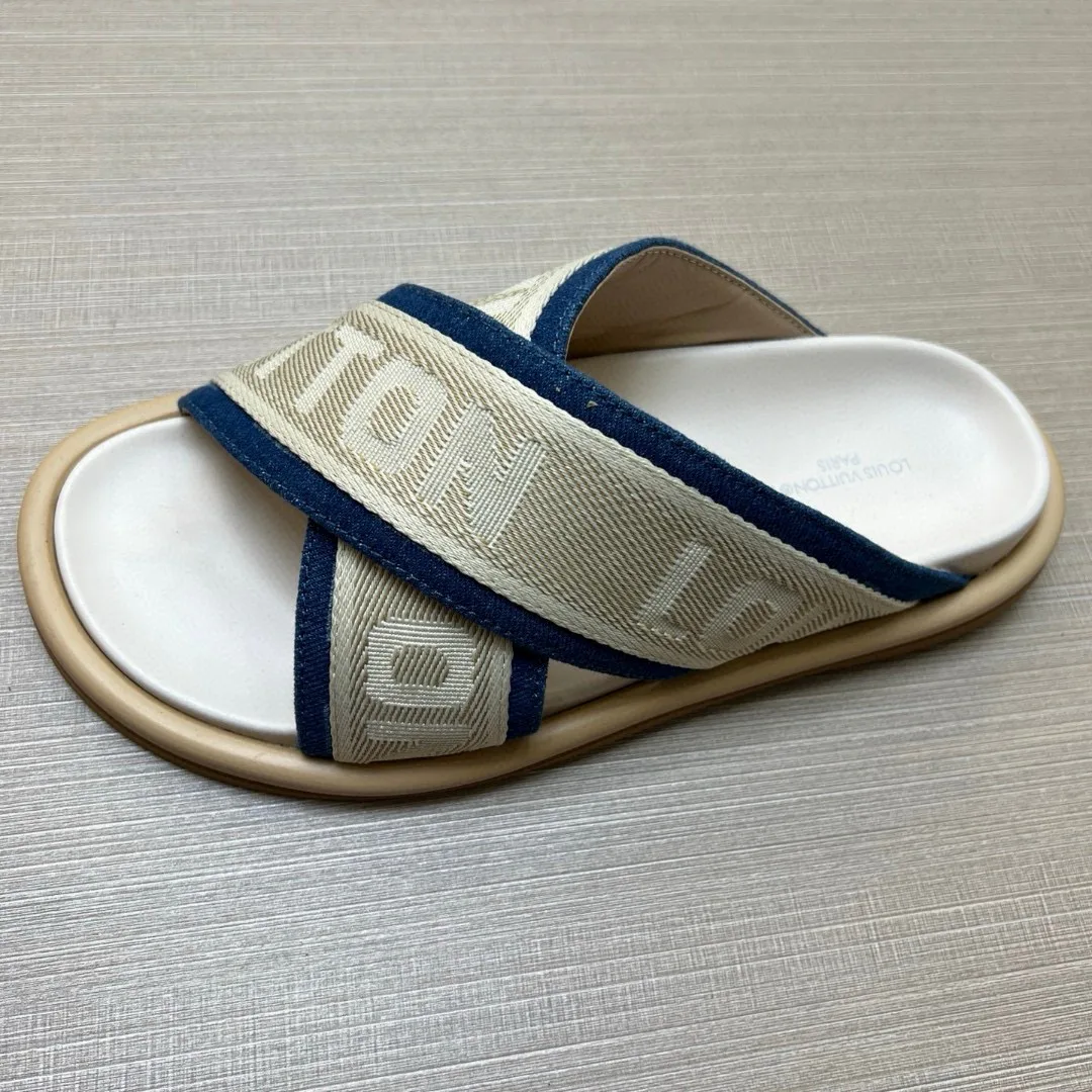 Шлепанцы Женские Louis Vuitton 9801555