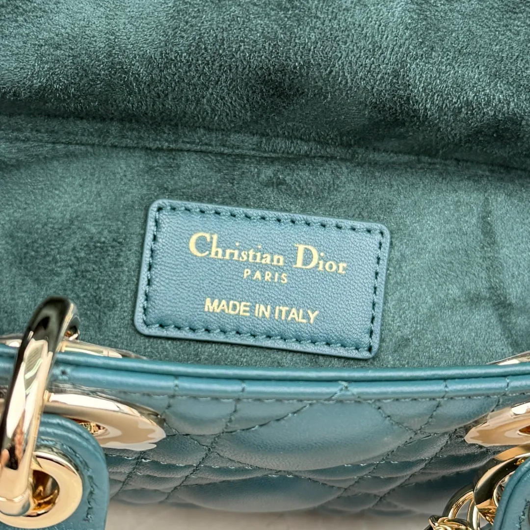 Классические Сумки Женские Christian Dior 18242050