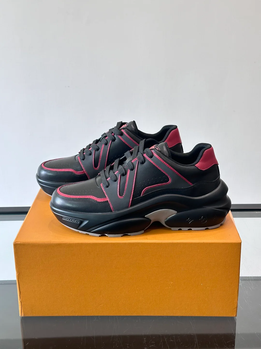 Кроссовки Мужские Louis Vuitton 1969459