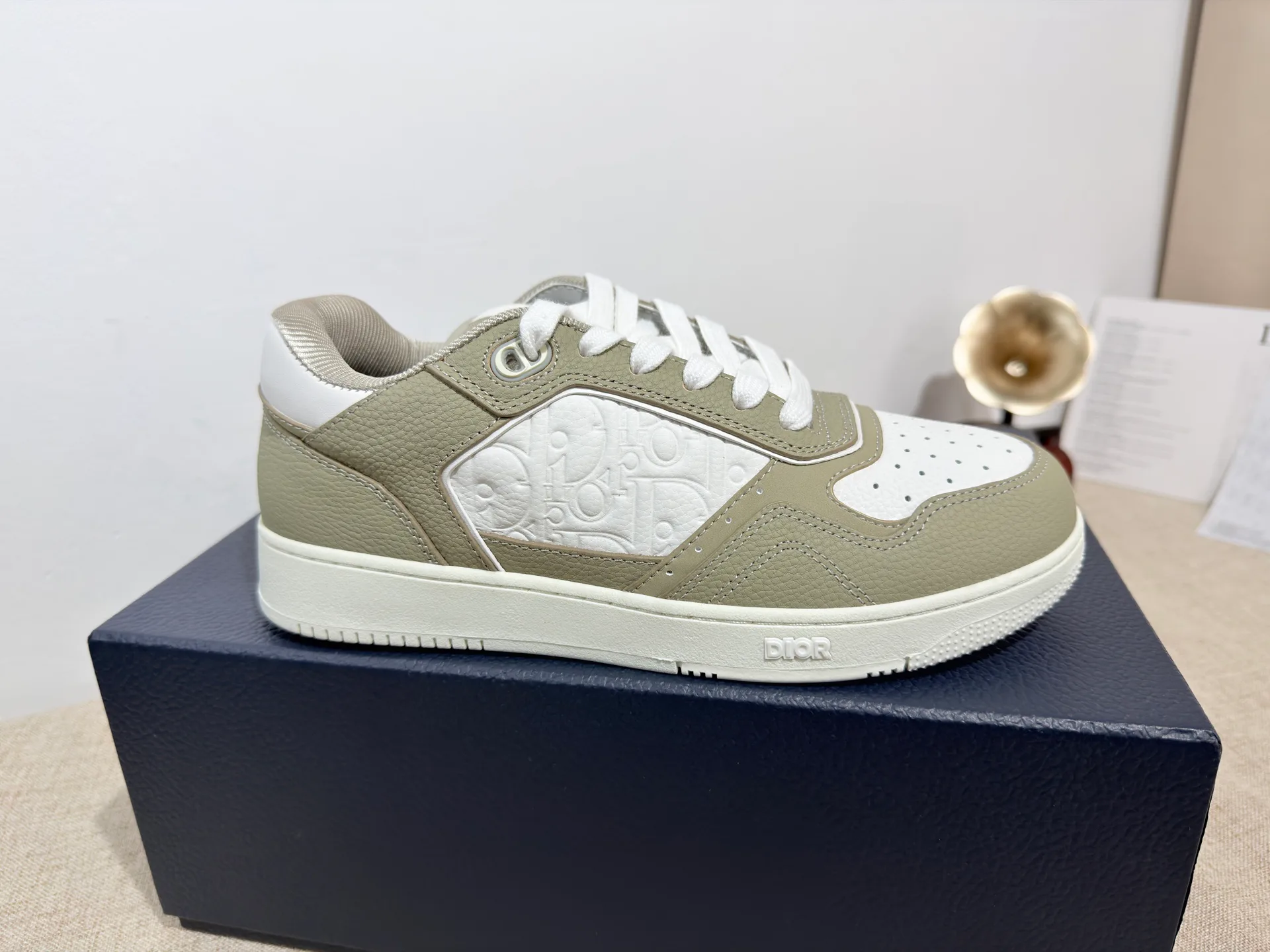 Кроссовки Женские Christian Dior 11456087
