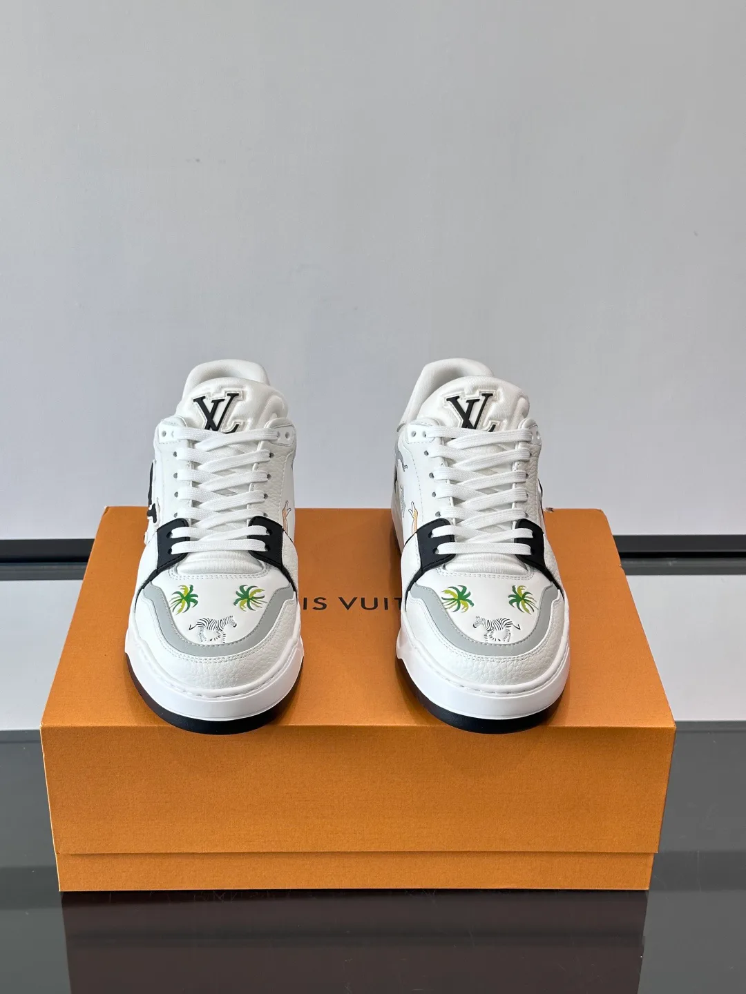 Кроссовки Мужские Louis Vuitton 11615775