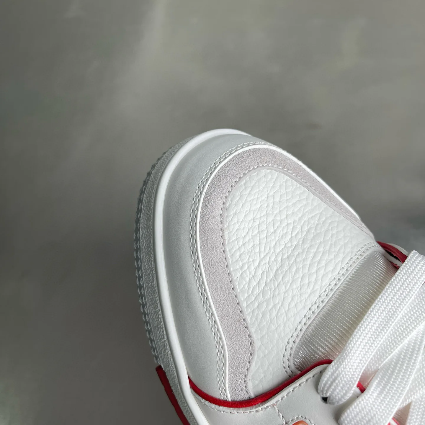 Кроссовки Женские Louis Vuitton 1124295