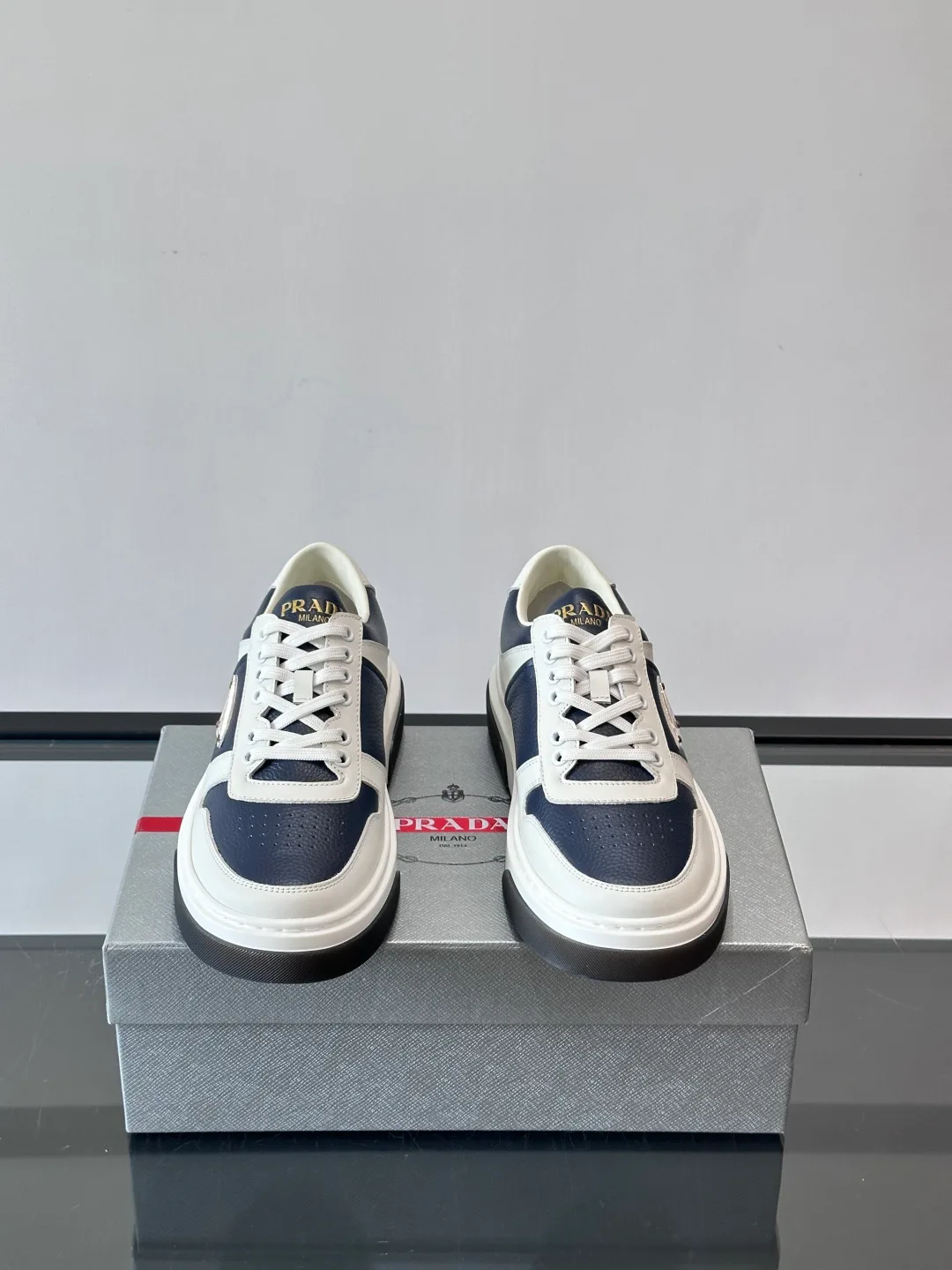 Кроссовки Мужские Prada 241807