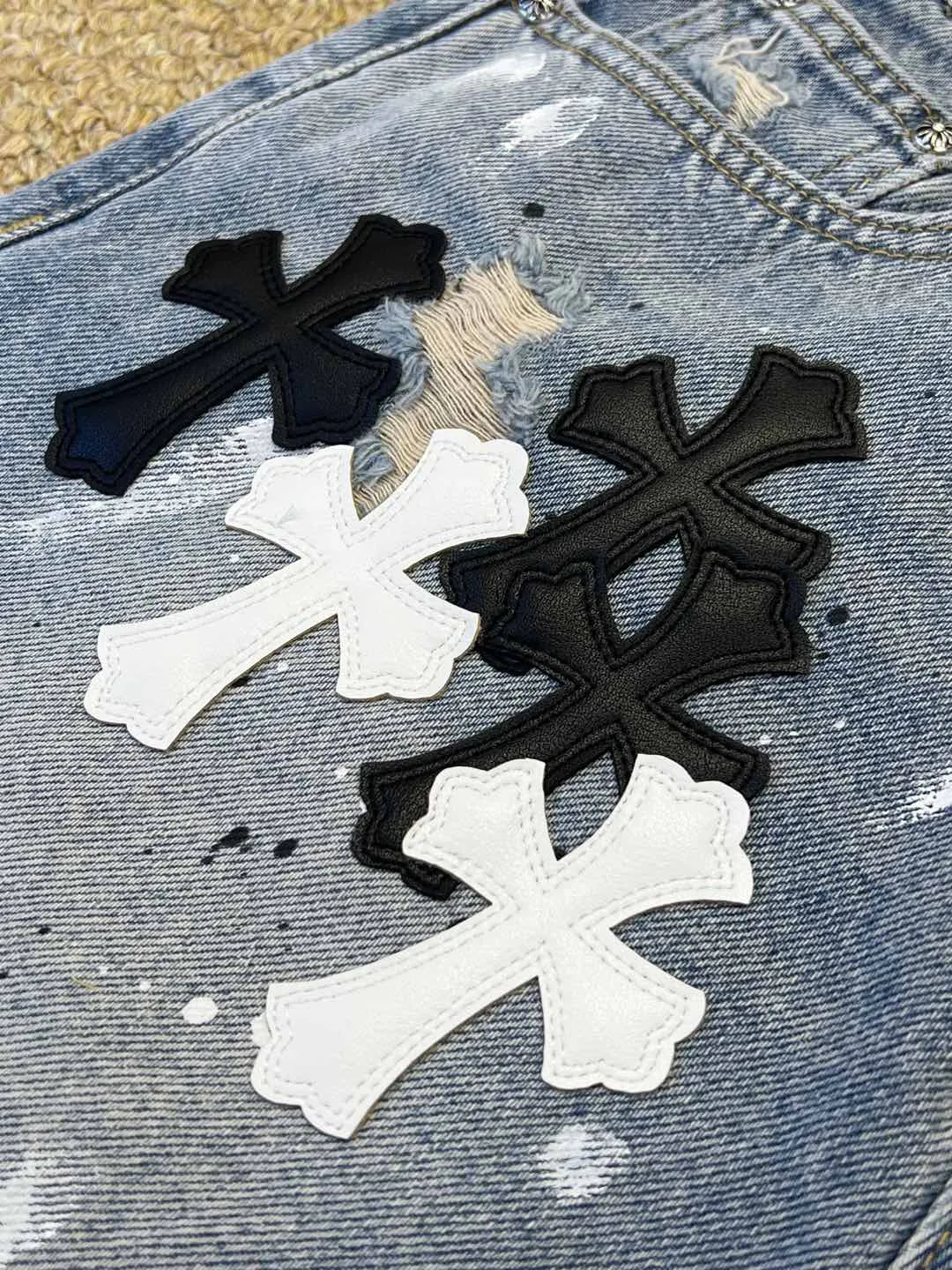 Шорты Женские Chrome Hearts 10956331