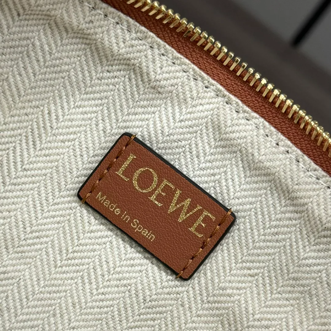 Клатчи Женские Loewe 18116450