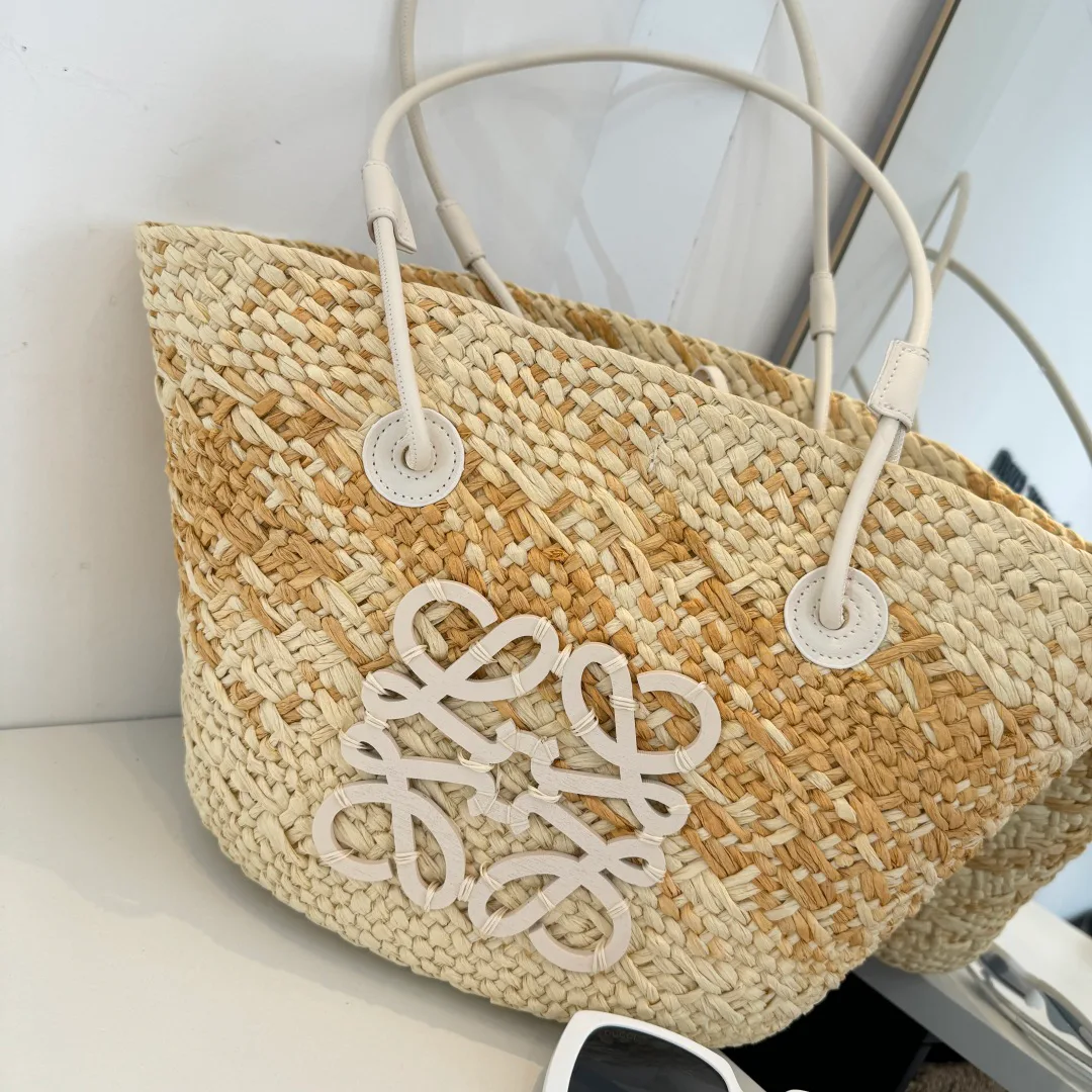 Классические Сумки Женские Loewe 11689312