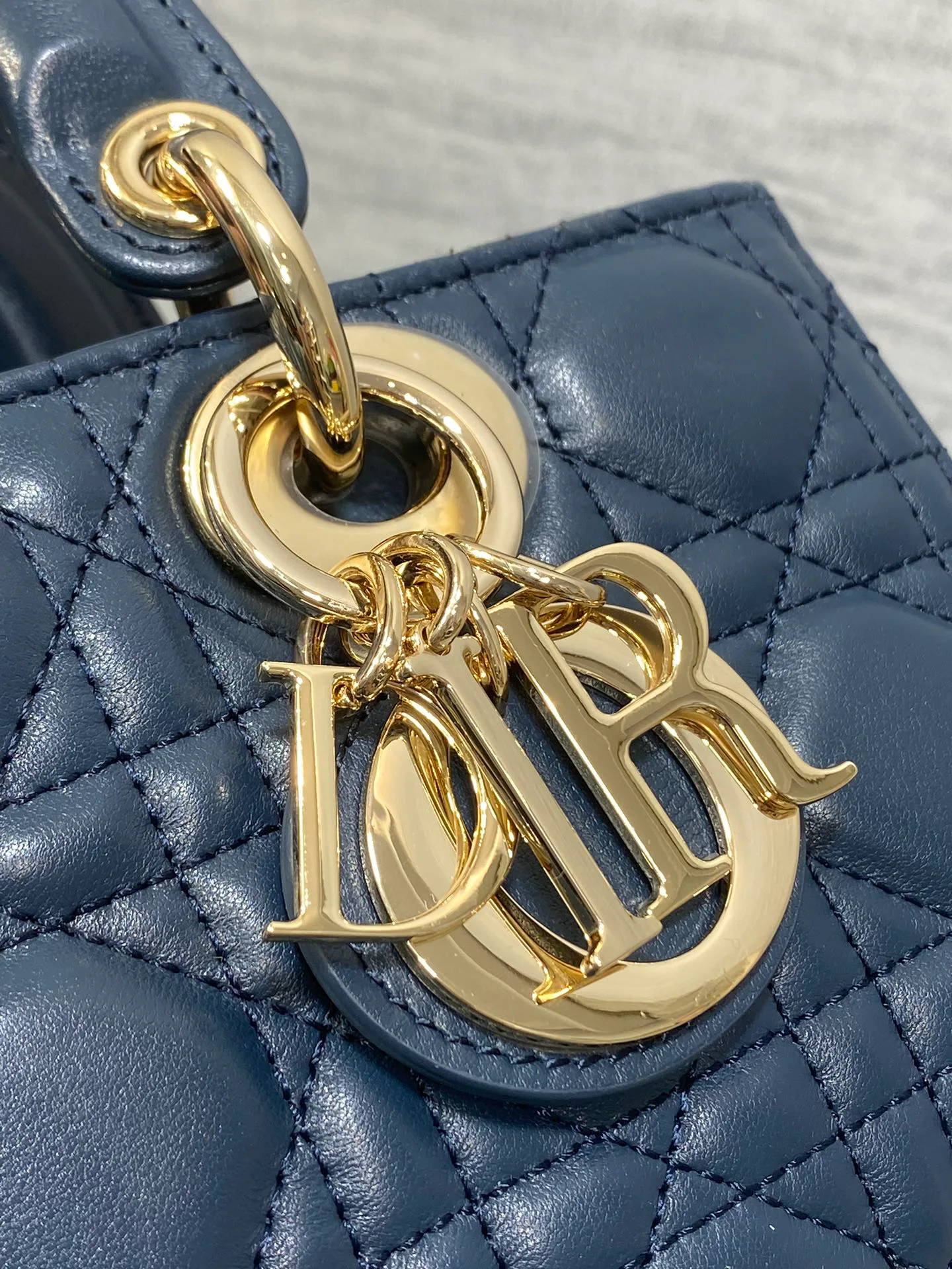 Классические Сумки Женские Christian Dior 17770367