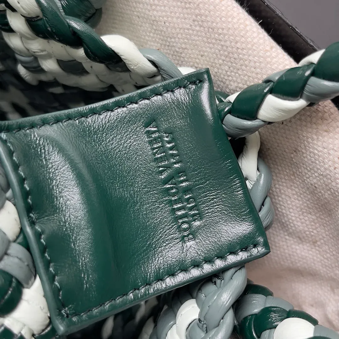 Классические Сумки Женские Bottega Veneta 2272308