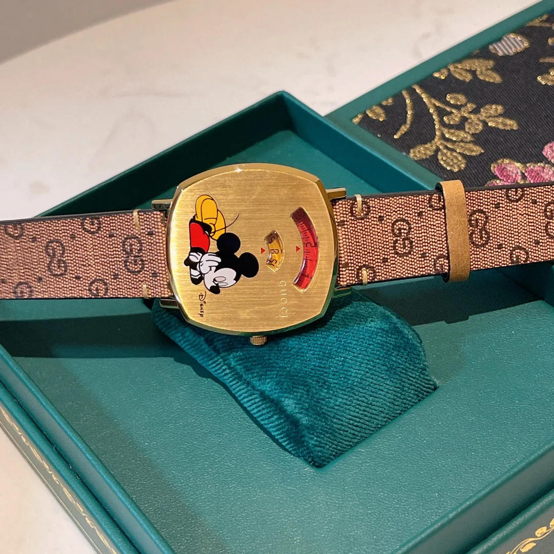 Часы Женские Gucci 11693419