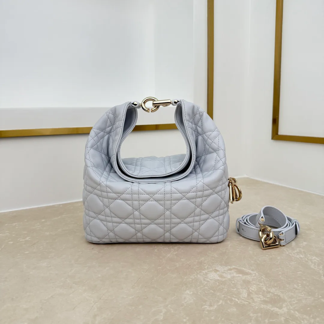Классические Сумки Женские Christian Dior 18116291
