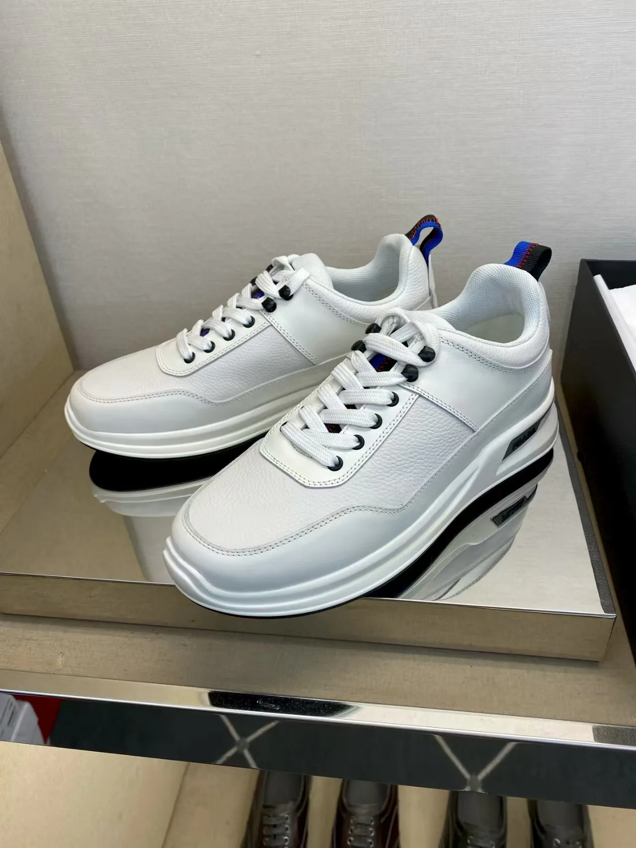 Кроссовки Мужские Prada 157477