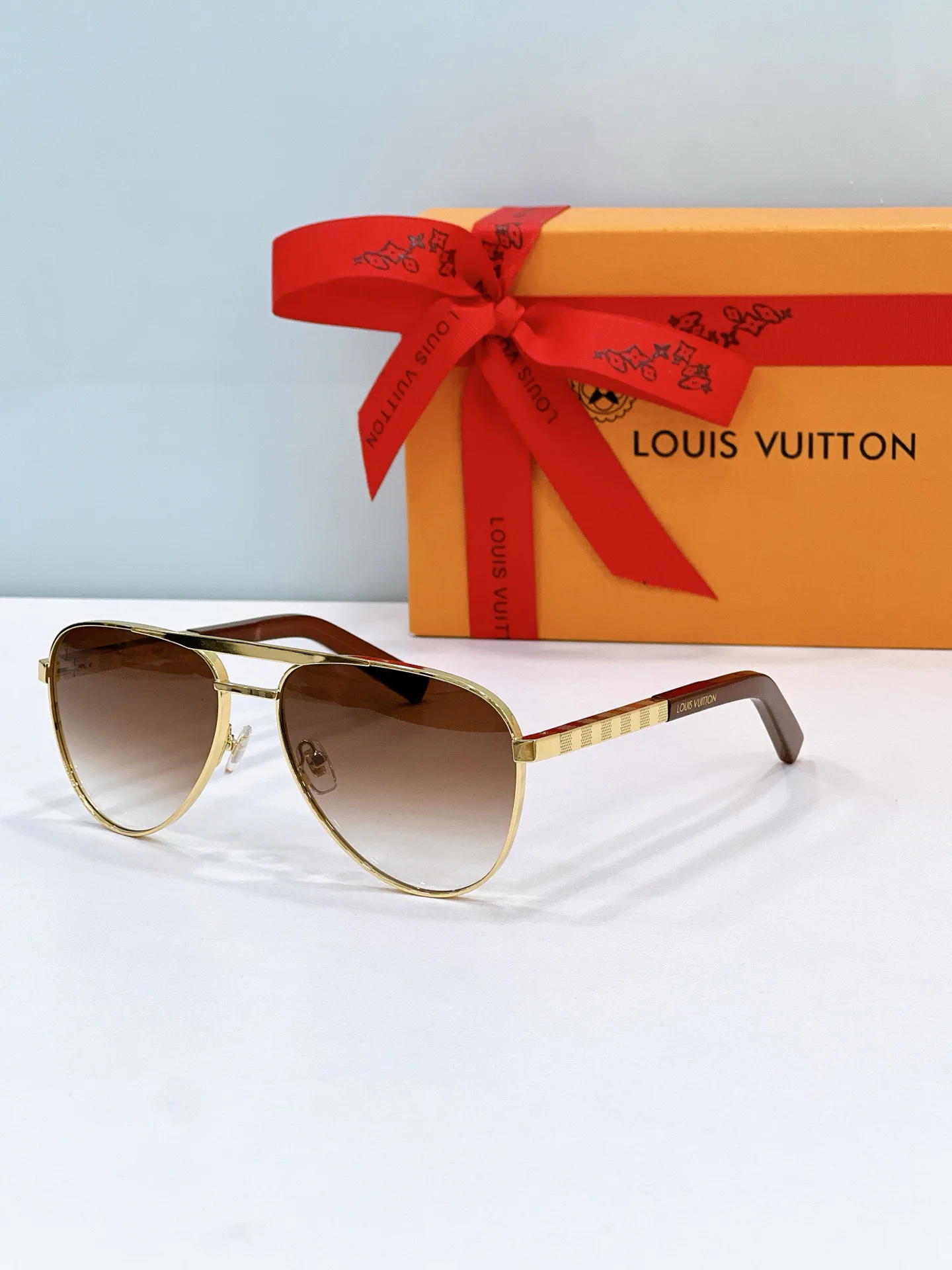 Очки Louis Vuitton 17546258