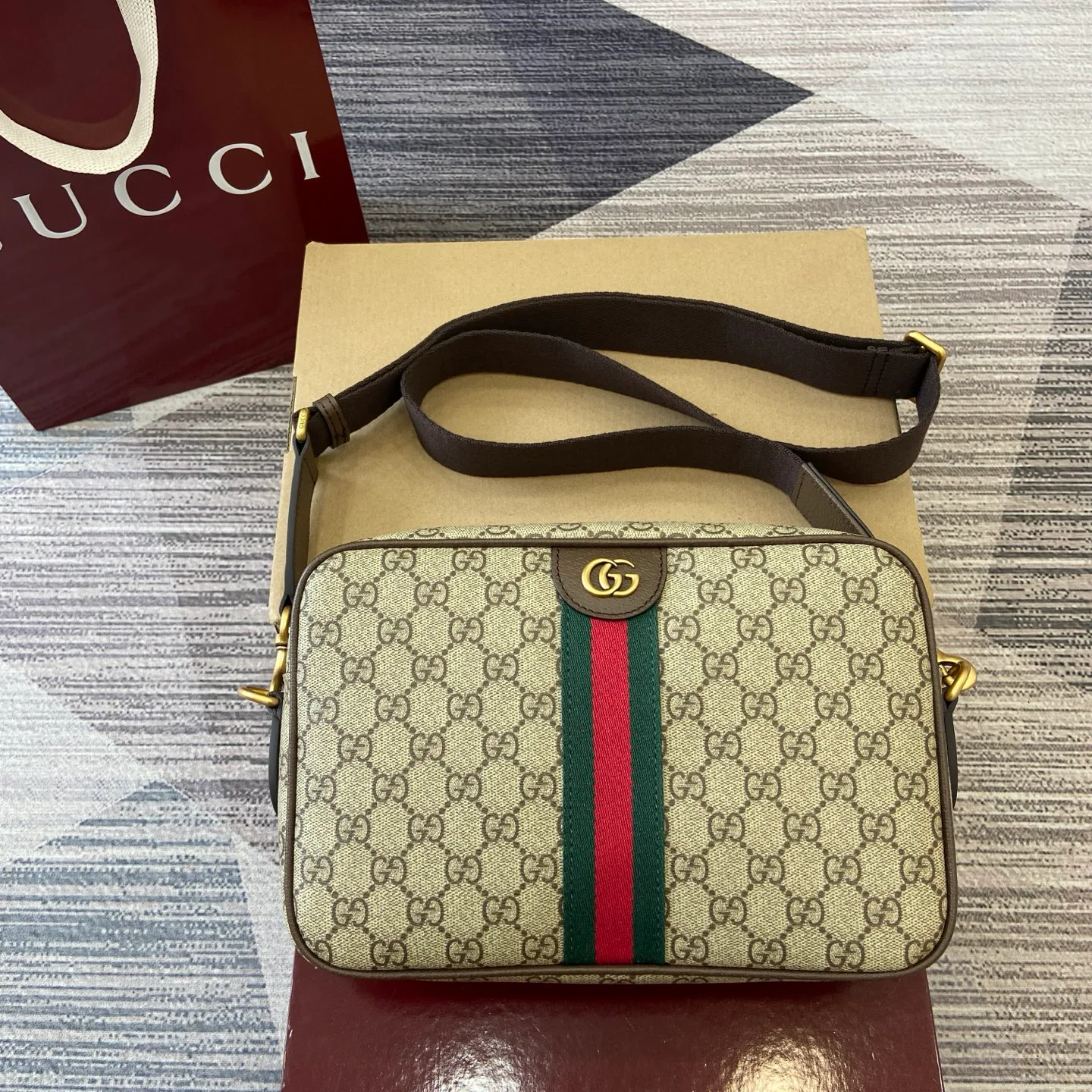 Классические Сумки Женские Gucci 9619396
