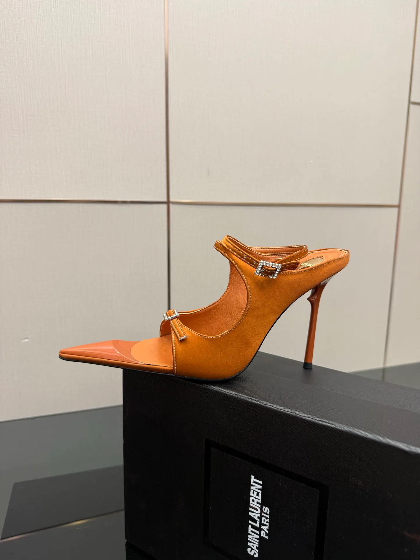 Туфли Женские Saint Laurent 13164432