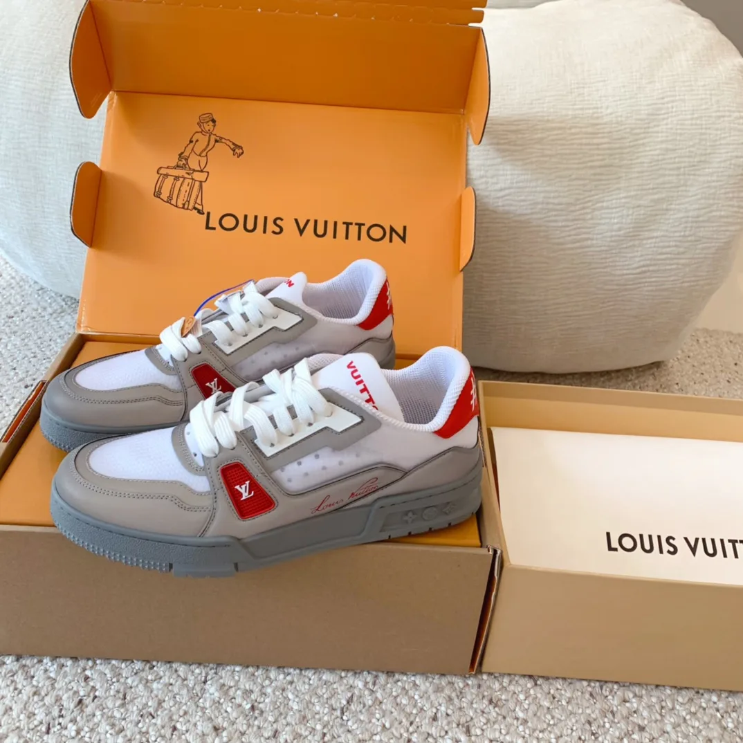Кроссовки Женские Louis Vuitton 10290665