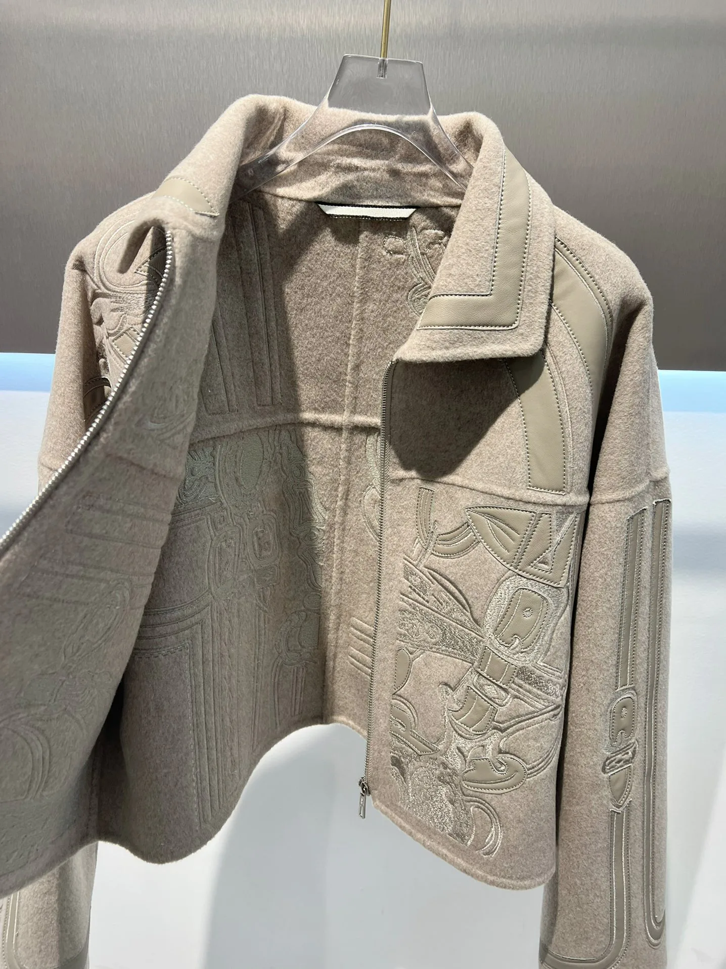 Куртки И Пуховики Женские Hermes 1757151