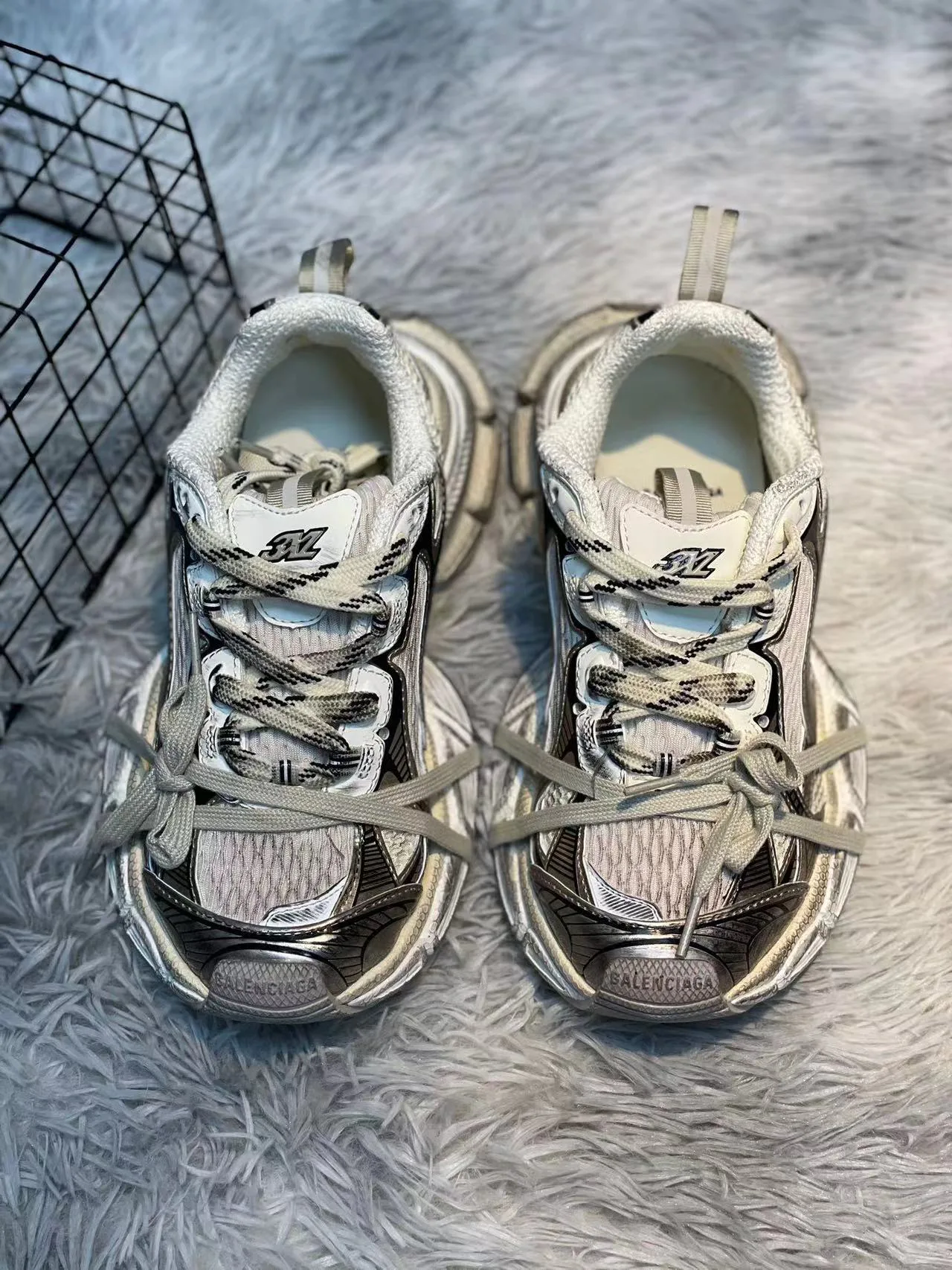 Кроссовки Женские Balenciaga 11567701