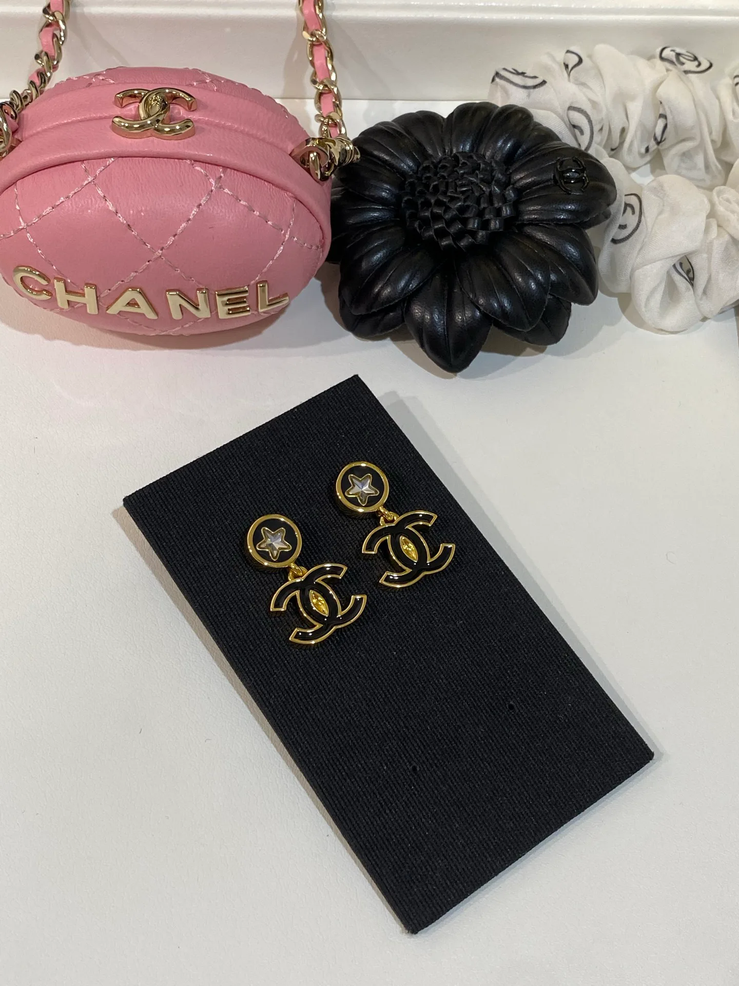 Бижутерия Chanel 18123110