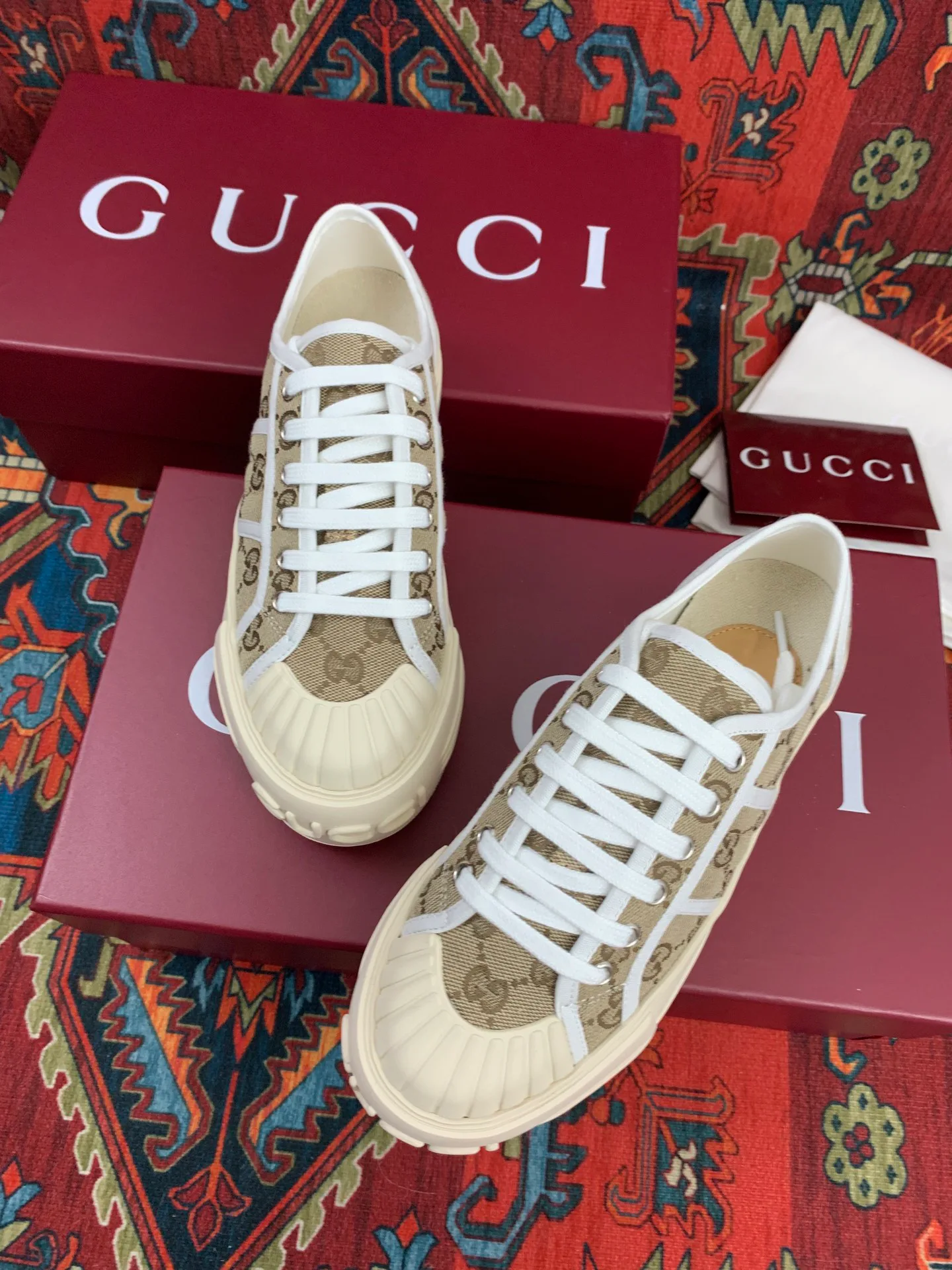 Кеды Женские Gucci 10646354