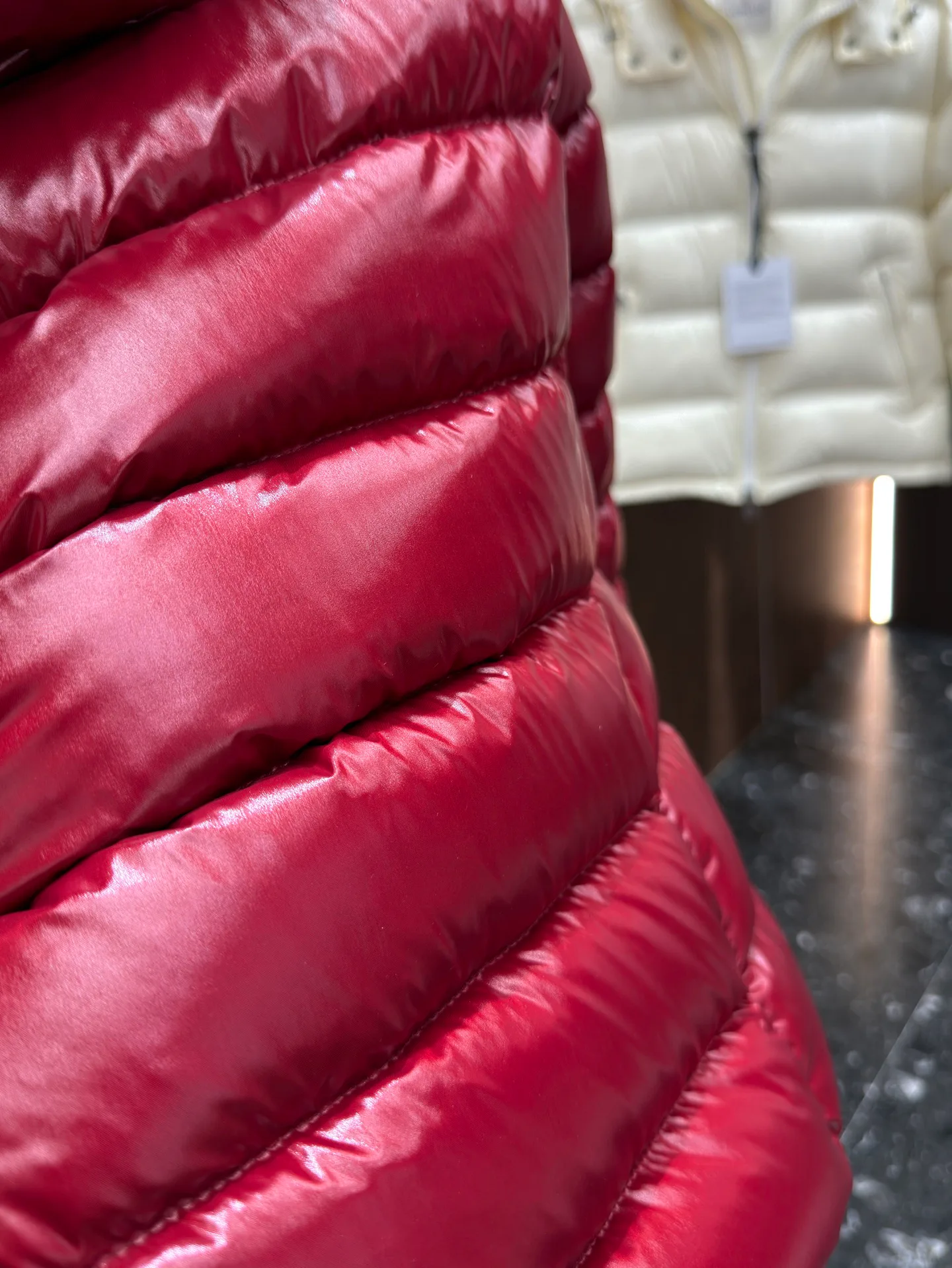 Куртки И Пуховики Женские Moncler 18631573