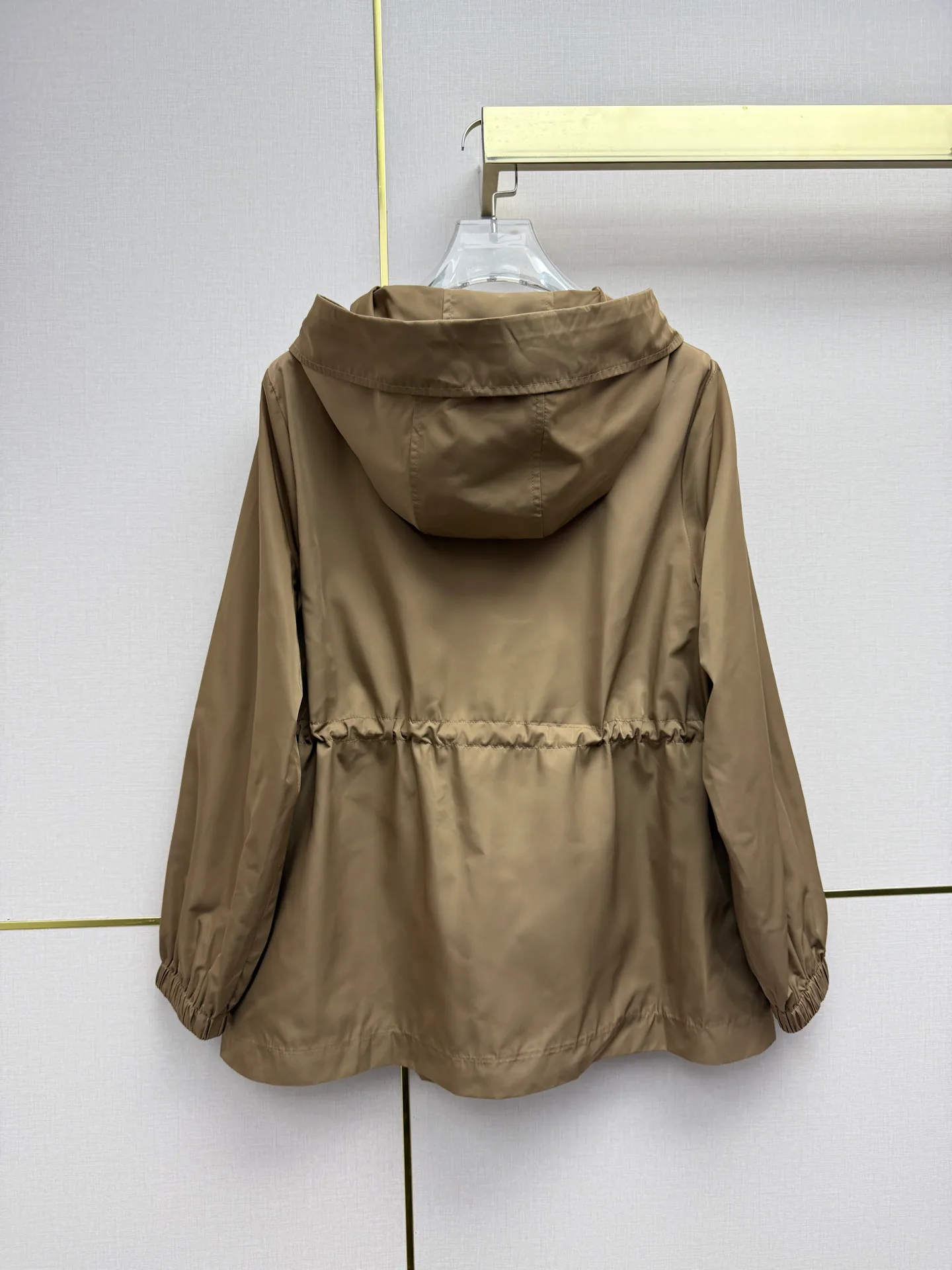 Куртки И Пуховики Женские Prada 9882419