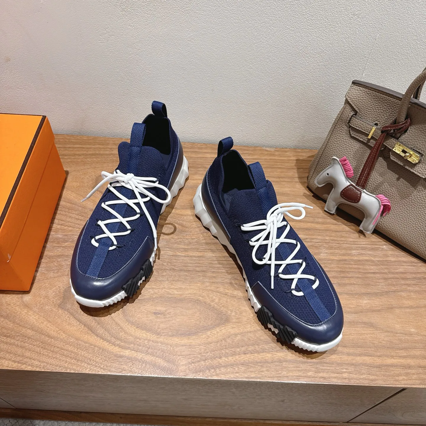 Кроссовки Женские Hermes 4852677