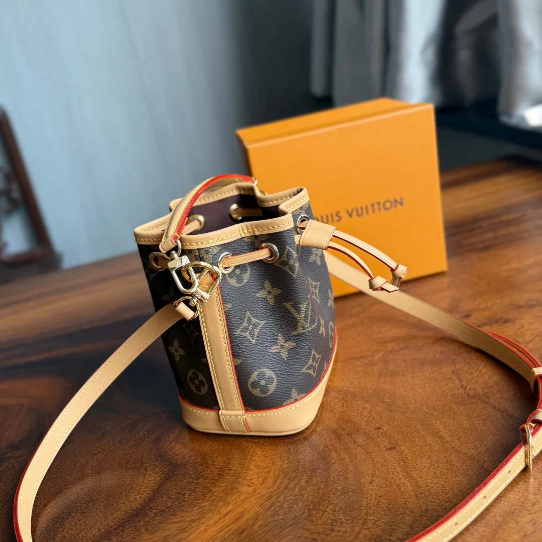 Сумки На Ремне Женские Louis Vuitton 724016