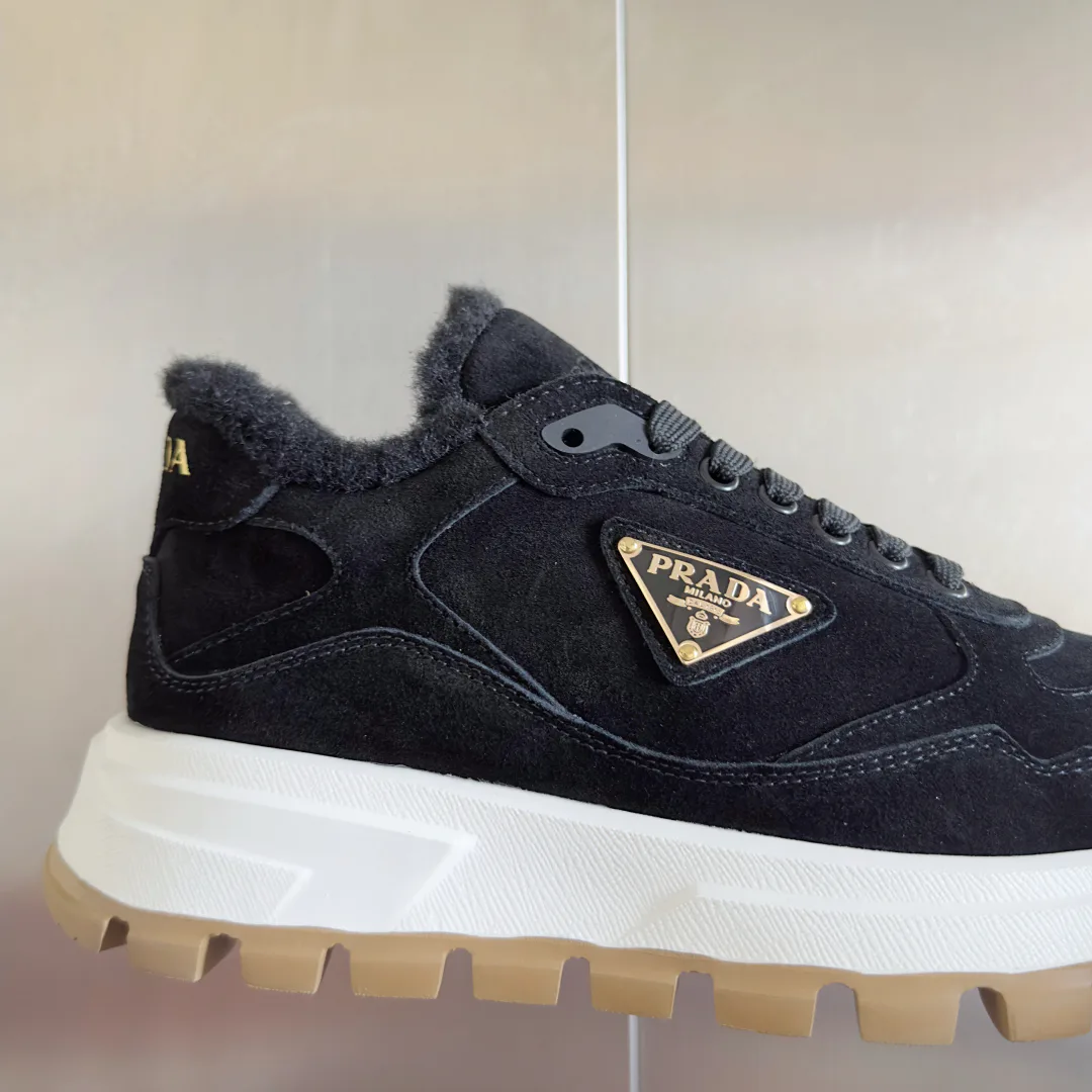 Кроссовки Женские Prada 194569