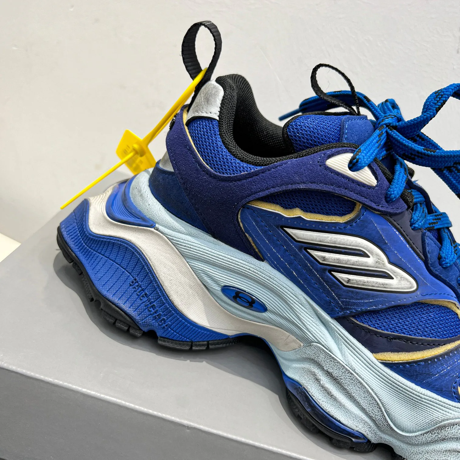 Кроссовки Женские Balenciaga 11186169