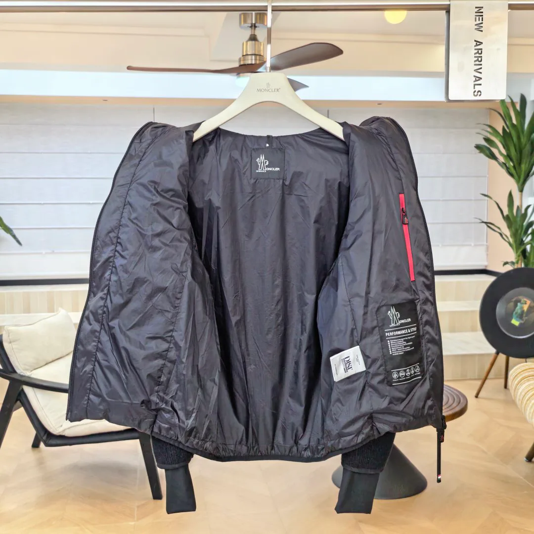 Куртки И Пуховики Женские Moncler 18130377