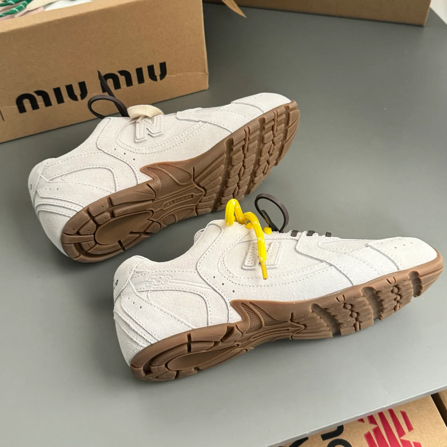 Кроссовки Женские Miu Miu 12629850