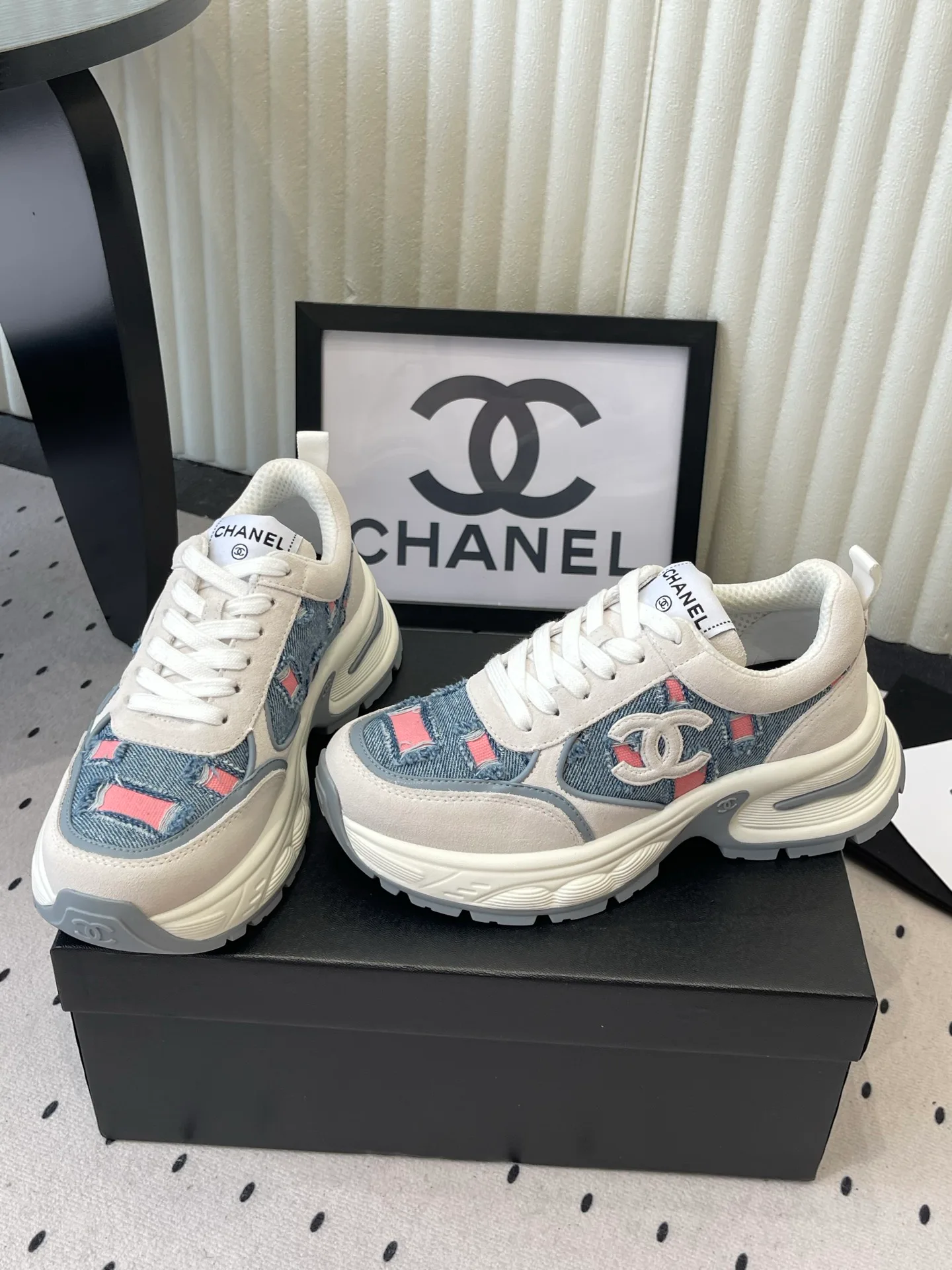 Кроссовки Женские Chanel 17769666
